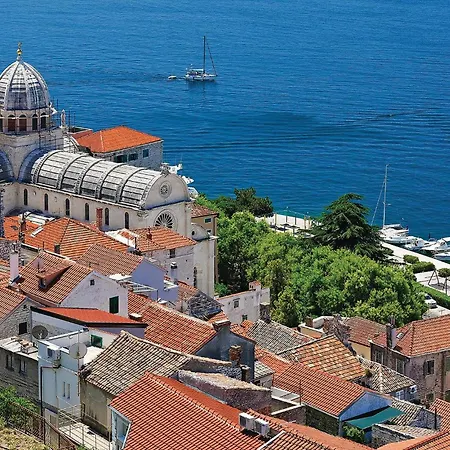 펜션 In With Wifi 자보리치