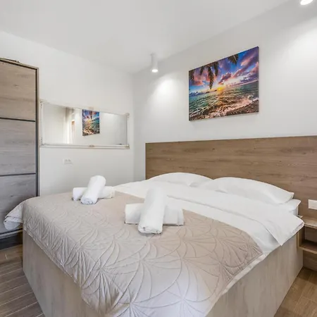 Pet Friendly In בית נופש *